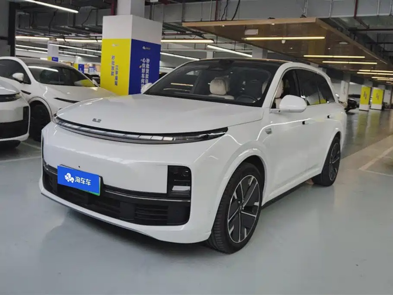Li Auto L8