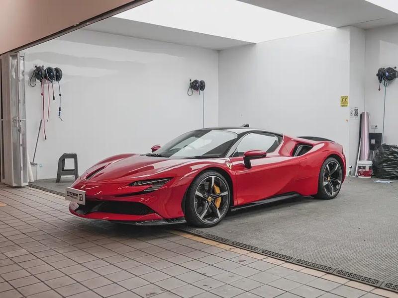 Ferrari SF90