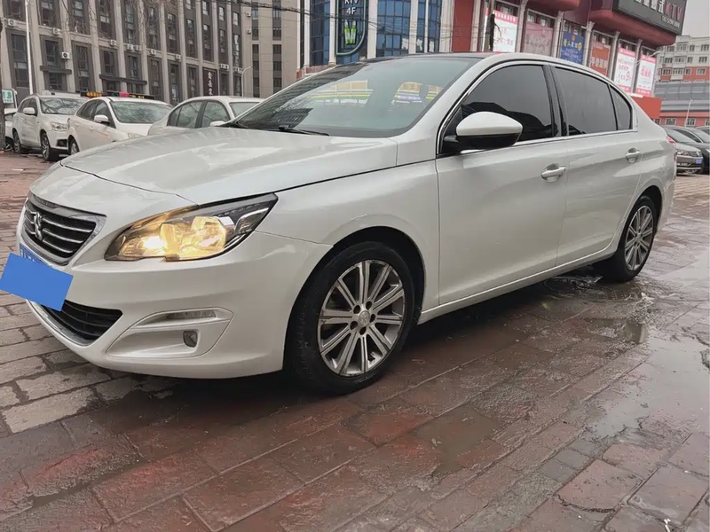 Peugeot 408