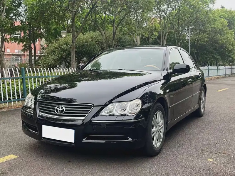 Toyota Reiz