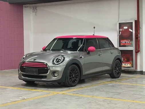 MINI Other 2019