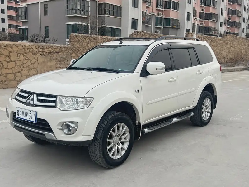 Mitsubishi Pajero Sport