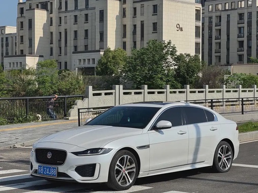 Jaguar XE 2020