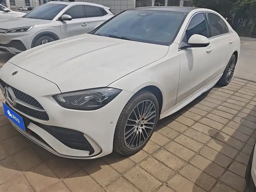 Mercedes-Benz C-Class 2025