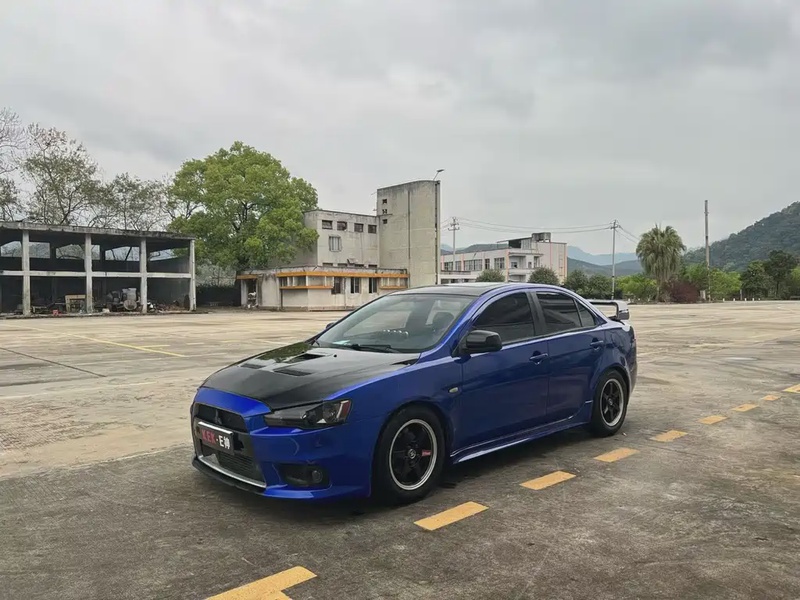 Mitsubishi Lancer