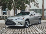 Lexus ES 2021