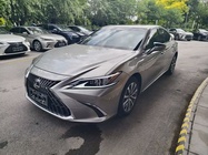 Lexus ES 2023