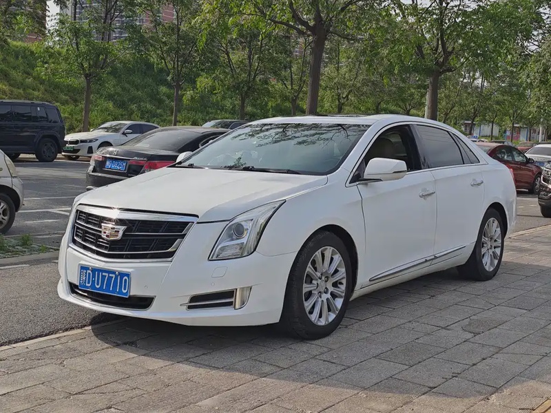 Cadillac XTS