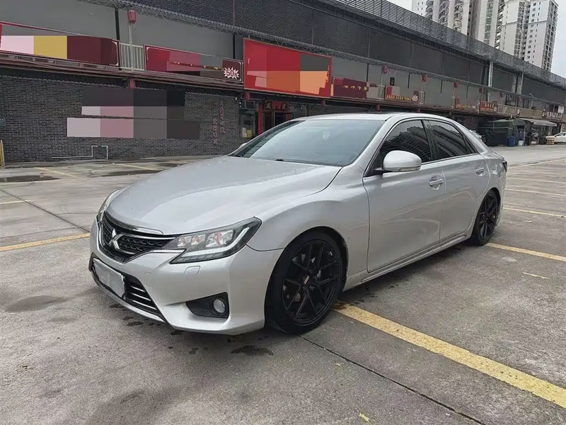 Toyota Reiz