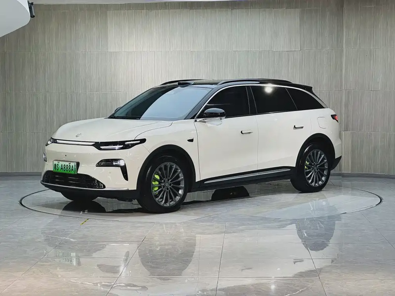 Leapmotor C11