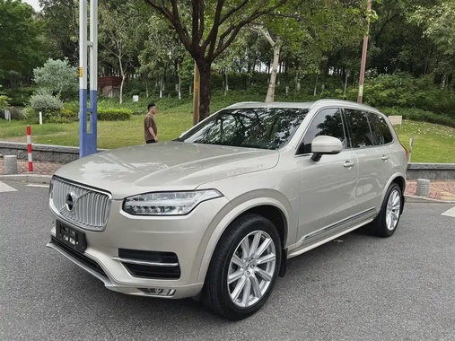 Volvo XC90 2019
