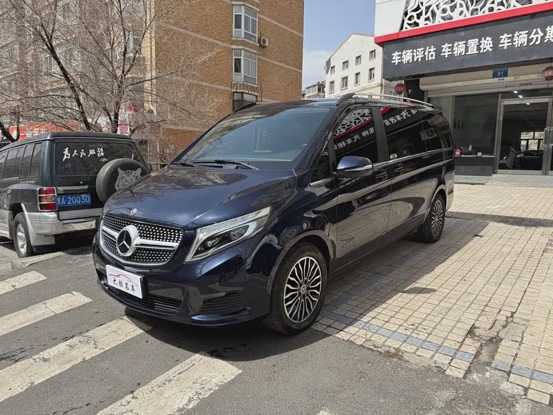 Mercedes-Benz V-Class