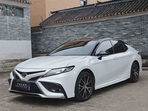 Toyota Camry 2022