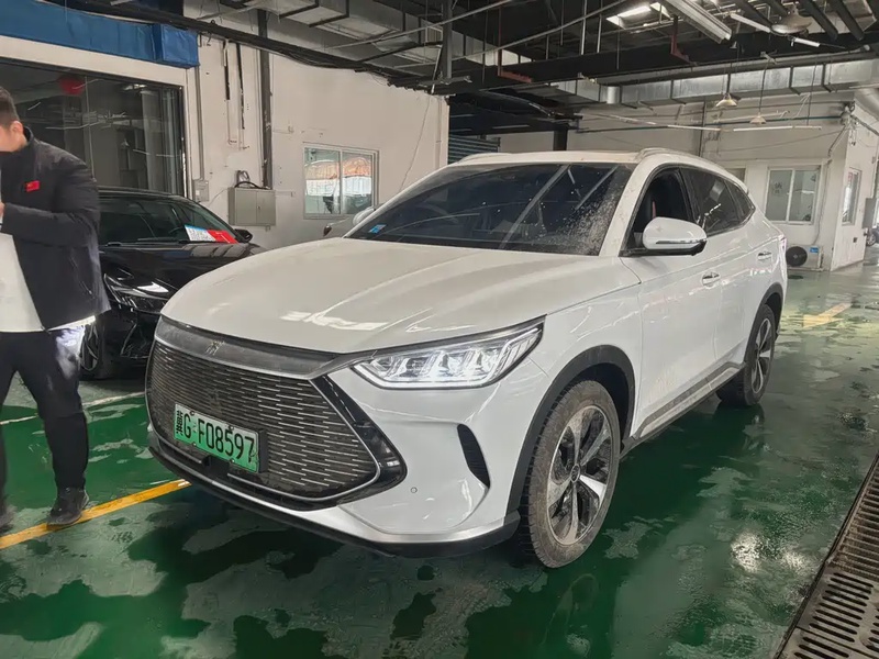 BYD PLUS