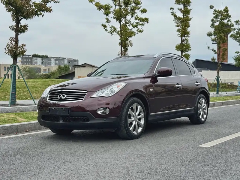 Infiniti EX