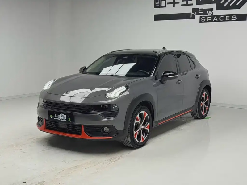 Lynk & Co 02