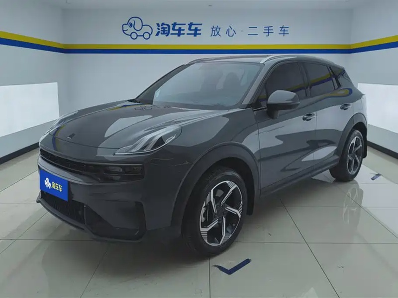 Lynk & Co 06
