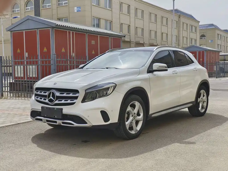 Mercedes-Benz GLA-Class
