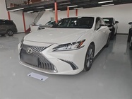 Lexus ES 2020