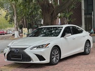 Lexus ES 2019