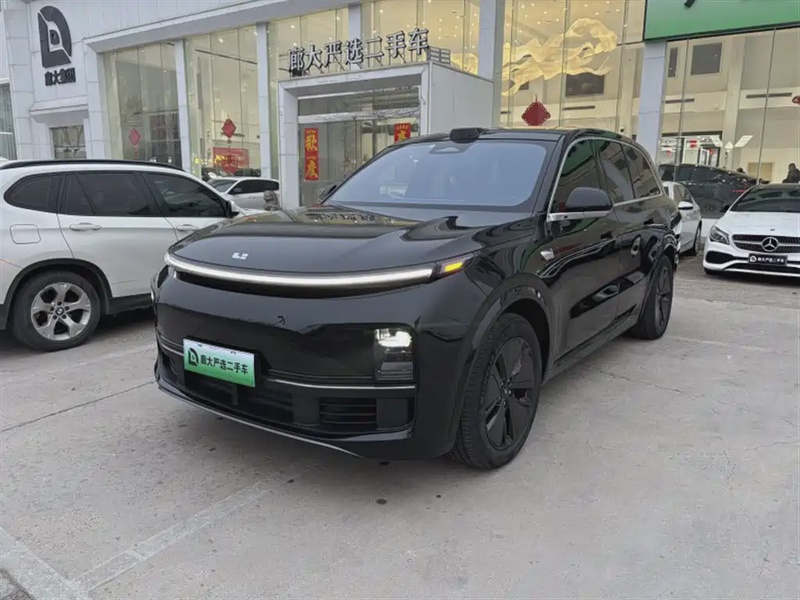 Li Auto L8