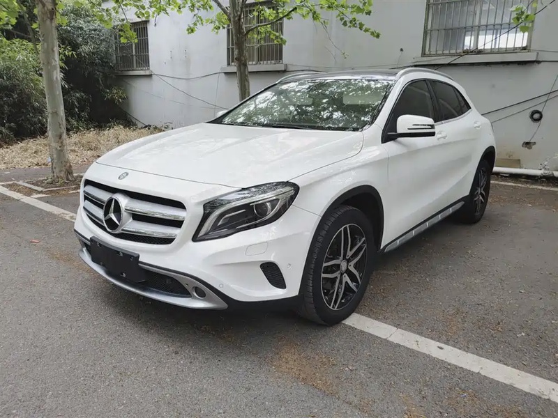 Mercedes-Benz GLA-Class
