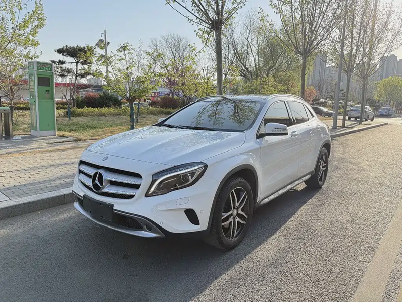 Mercedes-Benz GLA-Class