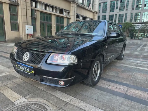 Volkswagen Santana 2013