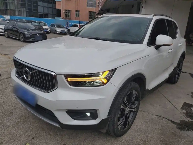 Volvo XC40