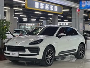Porsche Macan 2022