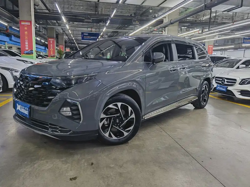 Hyundai Custo