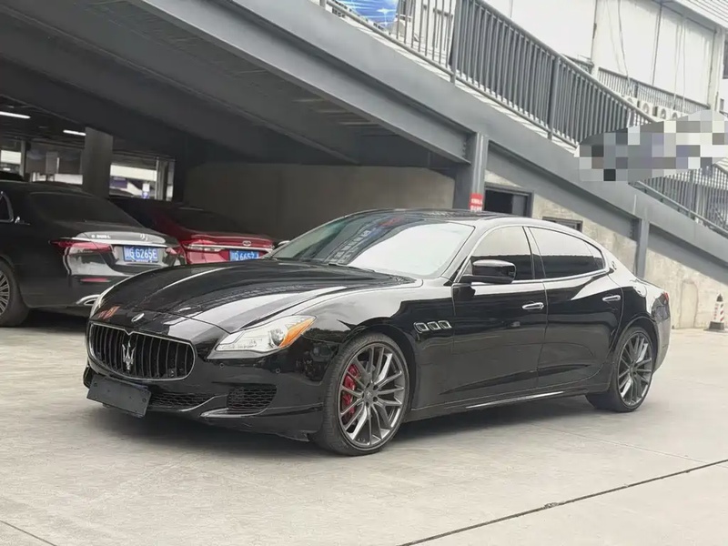 Maserati Quattroporte