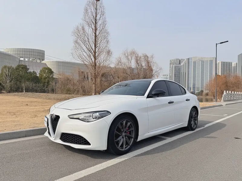 Alfa Romeo Giulia