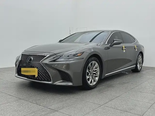 Lexus LS 2020