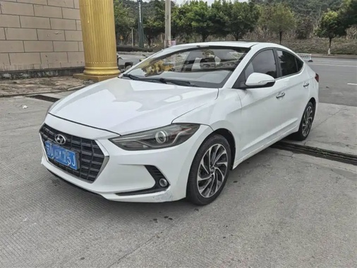 Hyundai Elantra 2020