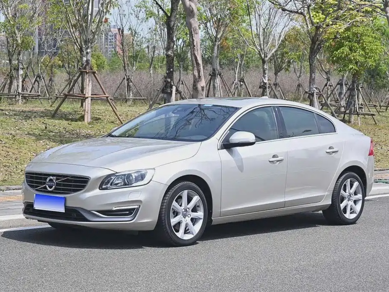 Volvo S60