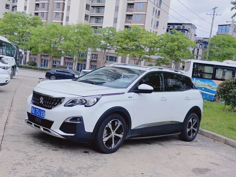 Peugeot 4008