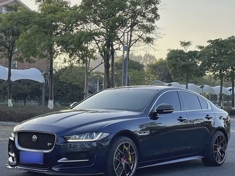 Jaguar XE