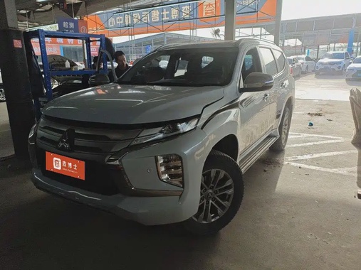 Mitsubishi Pajero Sport 2020