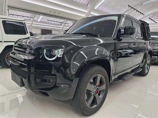 Land Rover Defender 2024