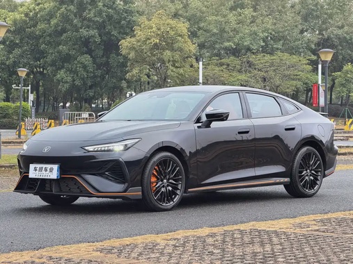 Changan UNI-V 2025