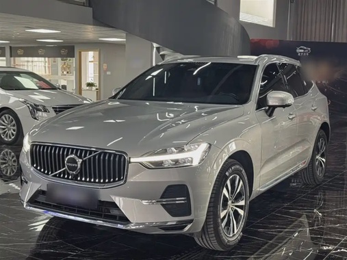 Volvo XC60 2022