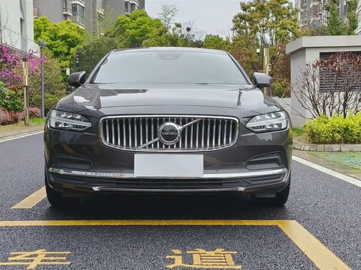 Volvo S90 2022