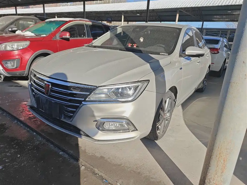 Roewe i5