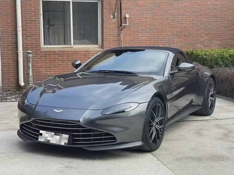 Aston Martin Vantage
