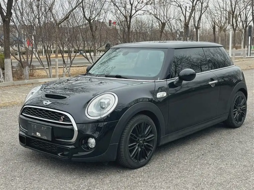MINI Other 2017