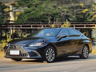 Lexus ES 2022