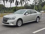 Toyota Crown 2013