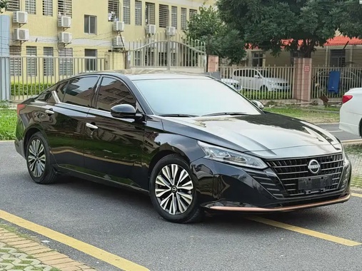 Nissan Teana 2024