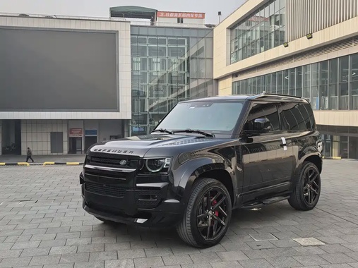 Land Rover Defender 2023